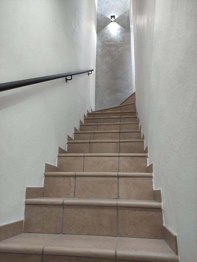 Apartment Silver *