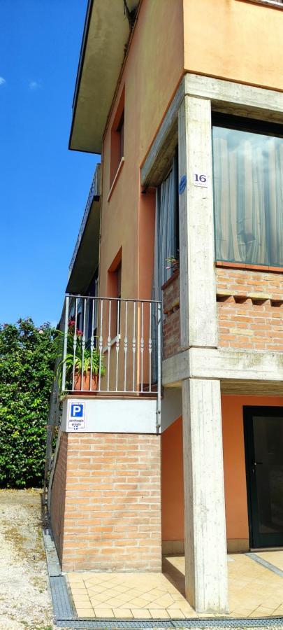 Silver Apartment *